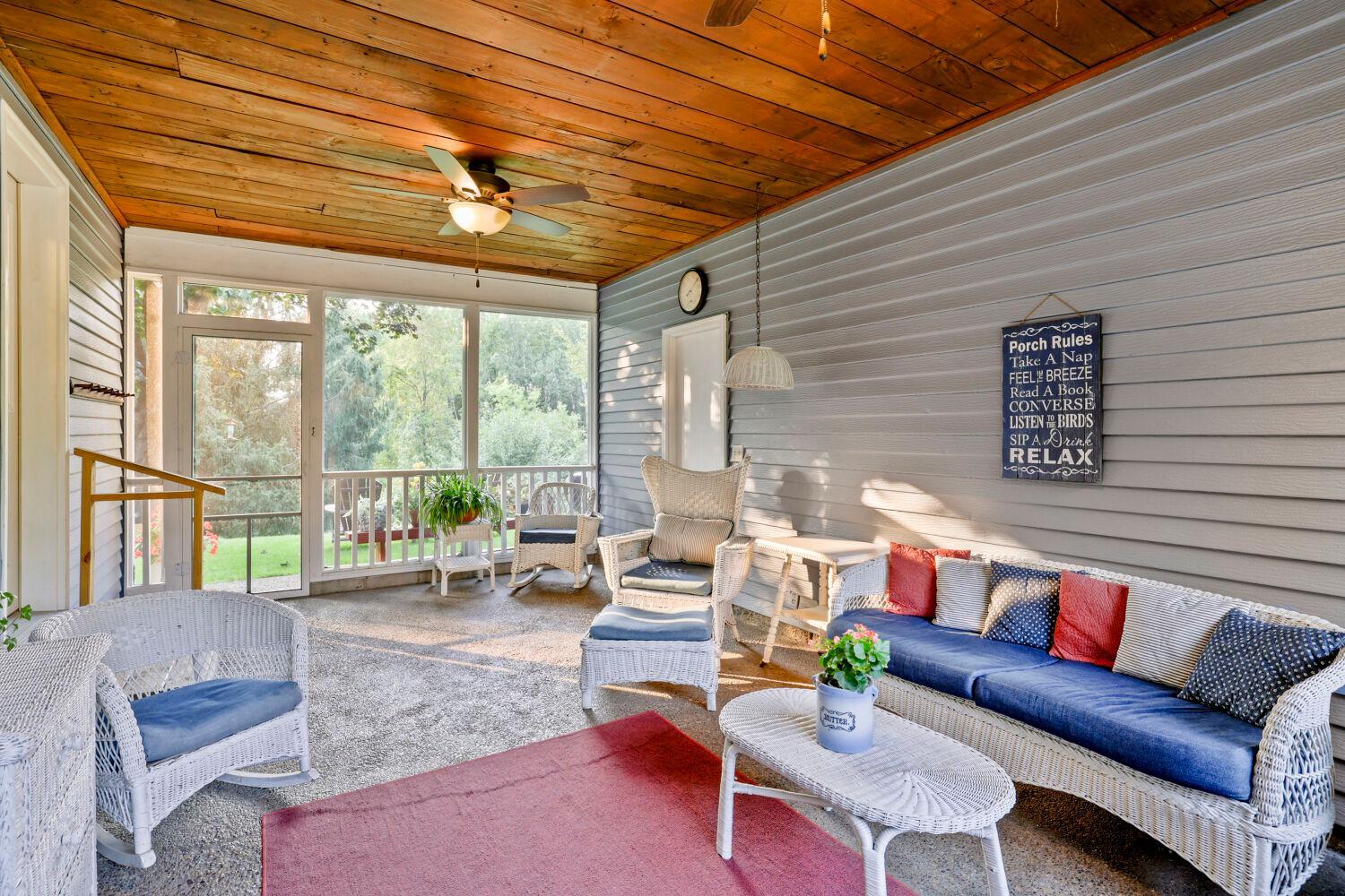 What a way to enjoy your side entry to the house and the beautiful back yard.