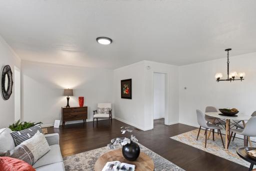 837 Mcknight Road N, Saint Paul, MN 55119