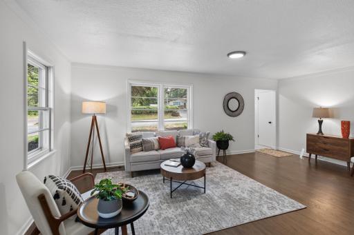 837 Mcknight Road N, Saint Paul, MN 55119