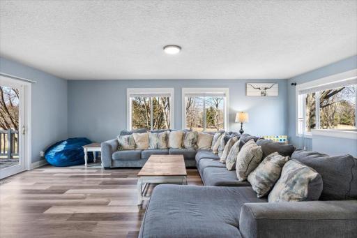 LIVING ROOM 1054 County Rd 6, Stanchfield, MN, 55080 .jpg