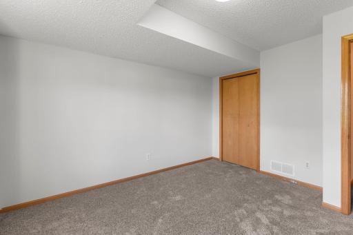 27-web-or-mls-4244 Jarmann Ln-33.jpg