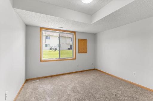 26-web-or-mls-4244 Jarmann Ln-30.jpg