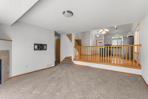 20-web-or-mls-4244 Jarmann Ln-21.jpg