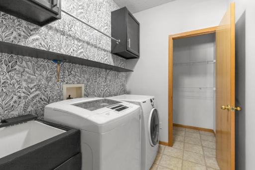 19-web-or-mls-4244 Jarmann Ln-63.jpg