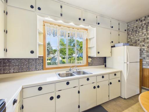 286 Park Avenue, Saint Martin, MN 56376