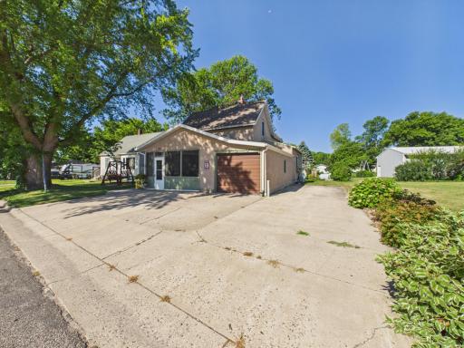 286 Park Avenue, Saint Martin, MN 56376