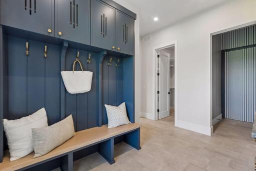 Mud room passes to kitchen