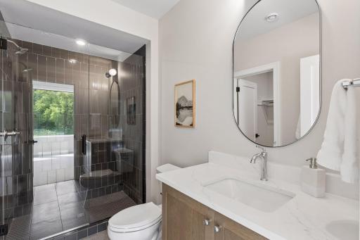 3/4 ensuite bathroom