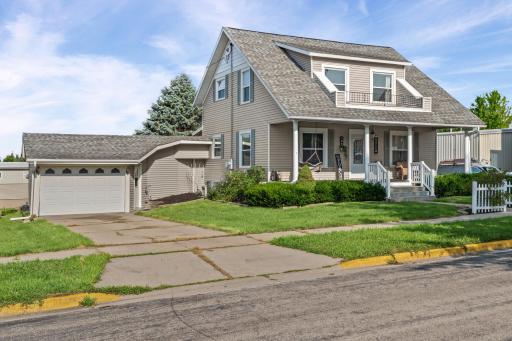 104 2nd Avenue SW, Spring Grove, MN 55974