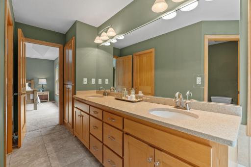 Primary suite
