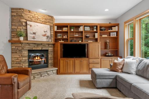 25-web-or-mls-20830 Odell Ct N-26.jpg