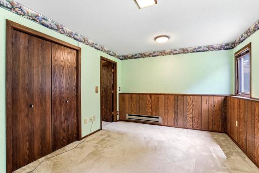 525 Lakewood Drive S, Maplewood, MN 55119