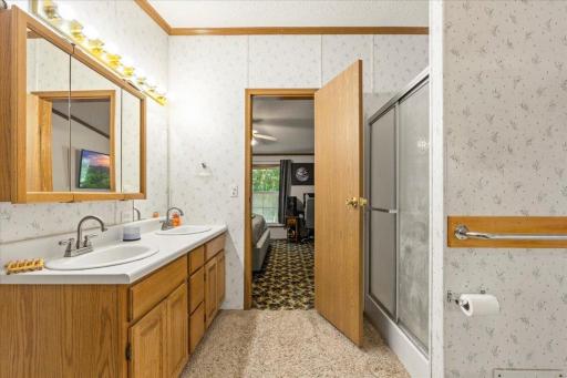 Jetted Tub and Walk In Shower / Primary Ensuite