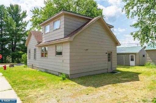 49 Gordon Street, Soudan, MN 55782