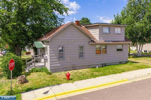 49 Gordon Street, Soudan, MN 55782