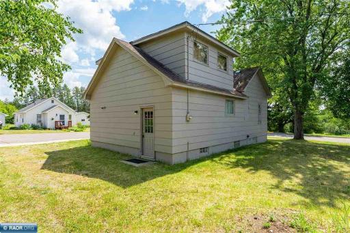 49 Gordon Street, Soudan, MN 55782