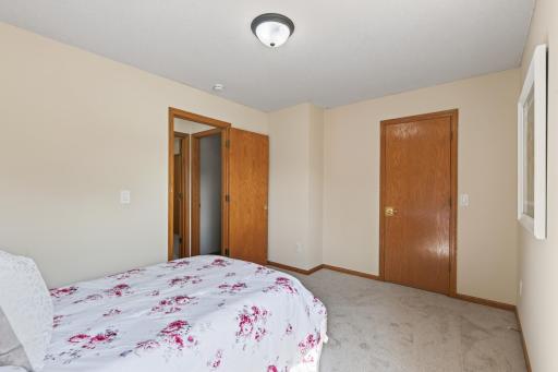 3900 51st Avenue N, Brooklyn Center, MN 55429