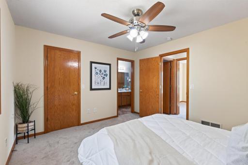 3900 51st Avenue N, Brooklyn Center, MN 55429