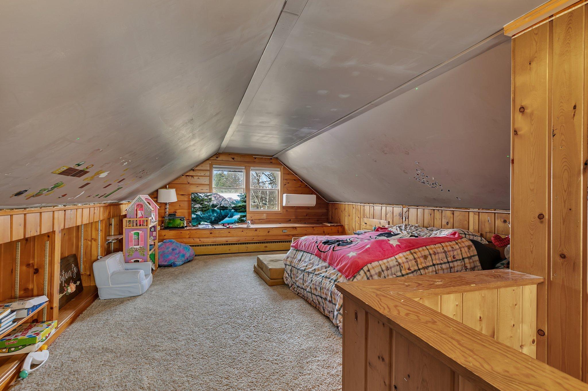 Upper level loft area