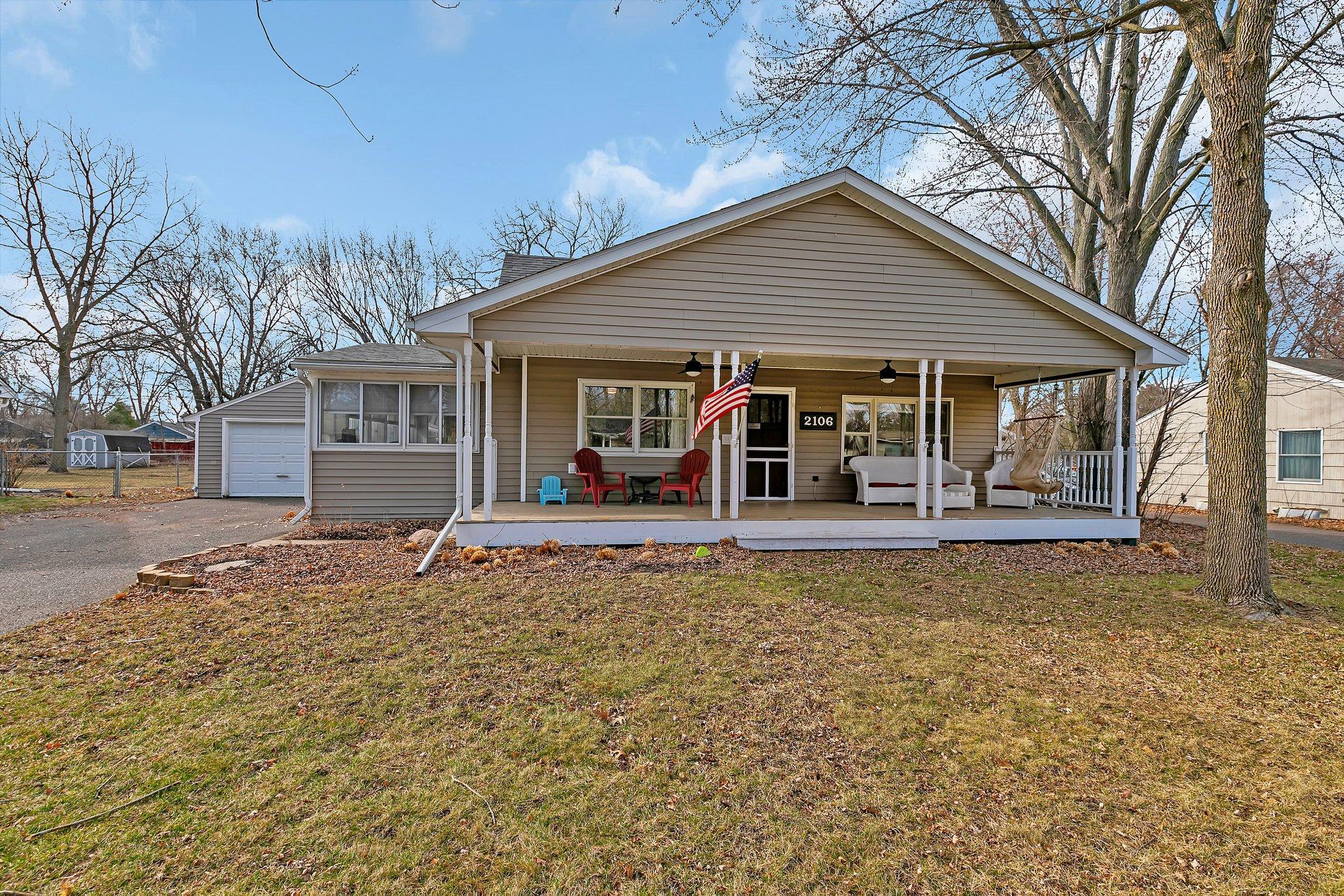 3 beds 2 baths