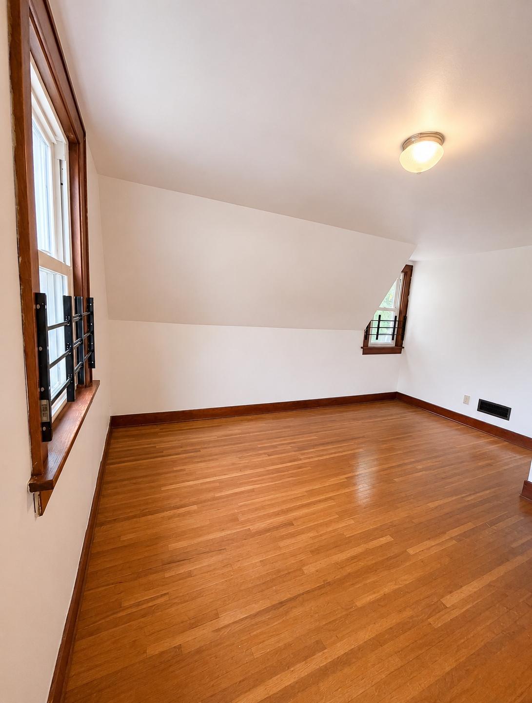 Upstairs Bedroom 3