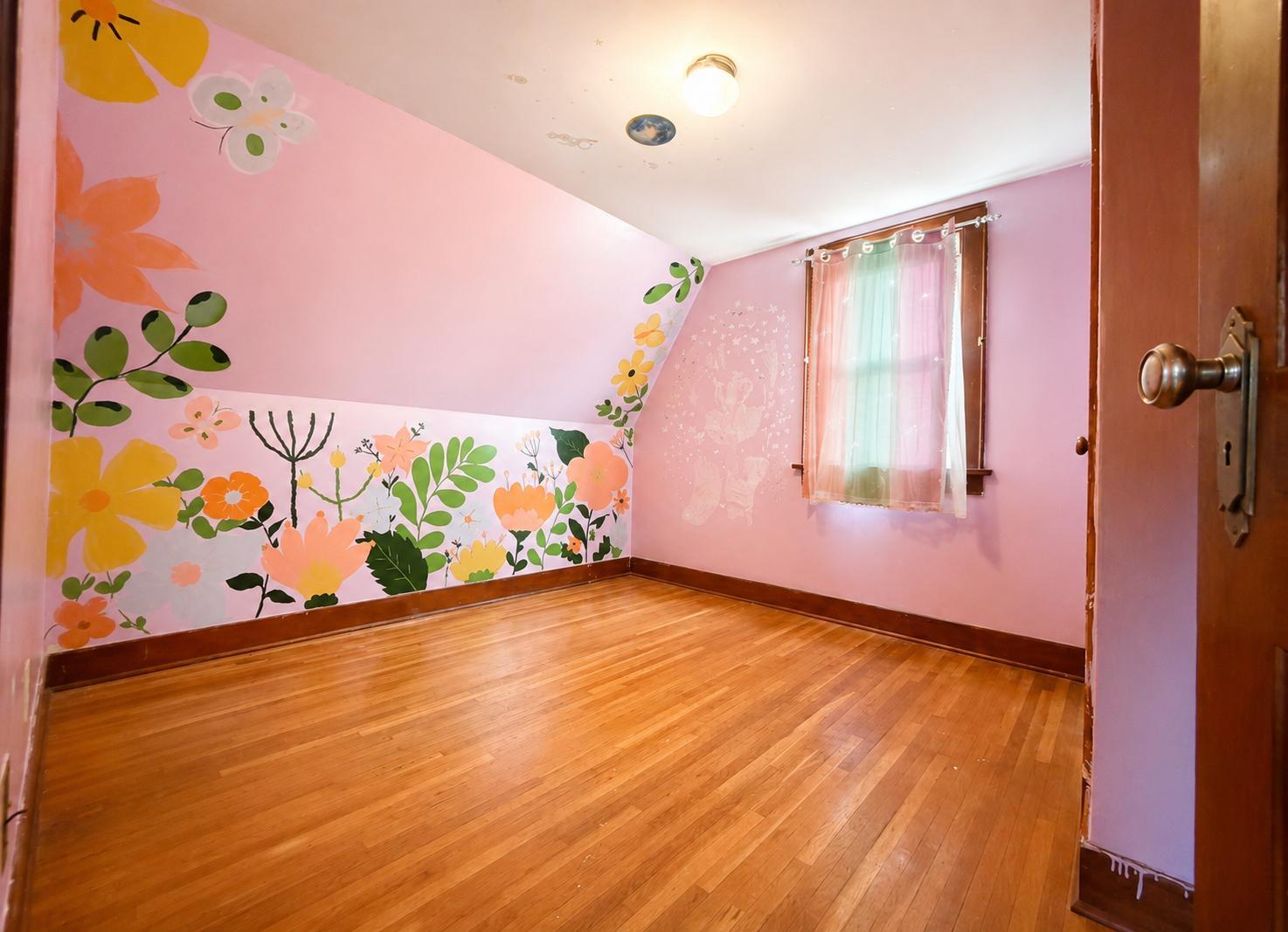 Upstairs Bedroom 2