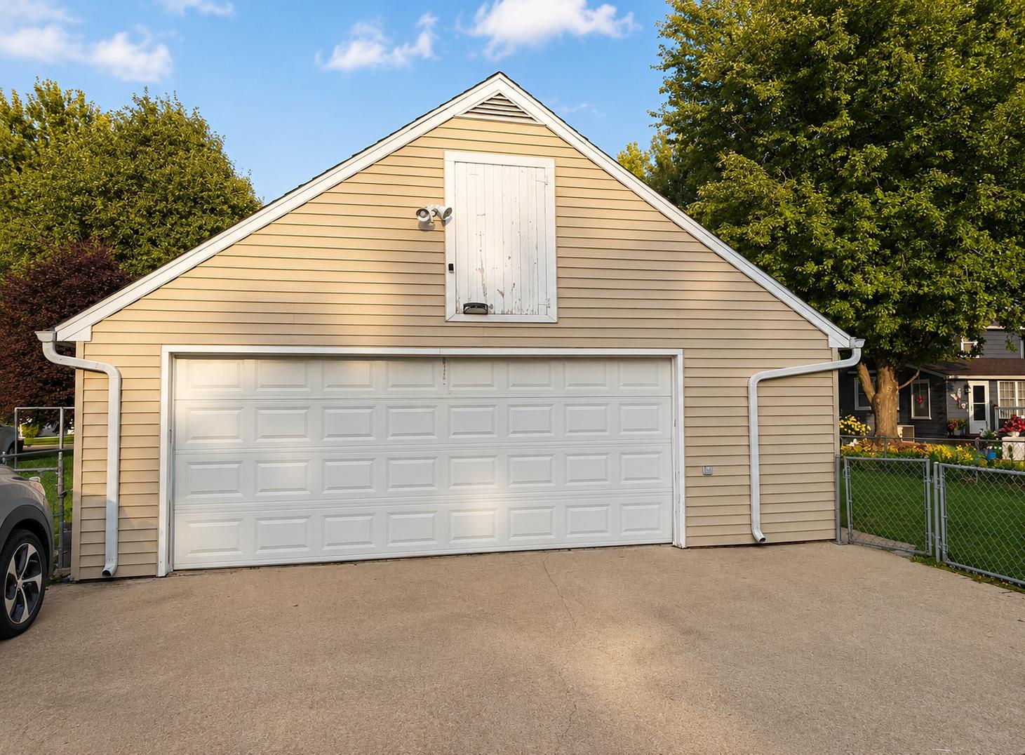 2 Stall Garage
