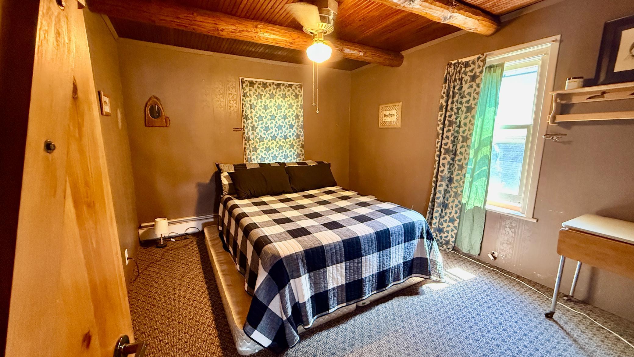 Bedroom.JPG