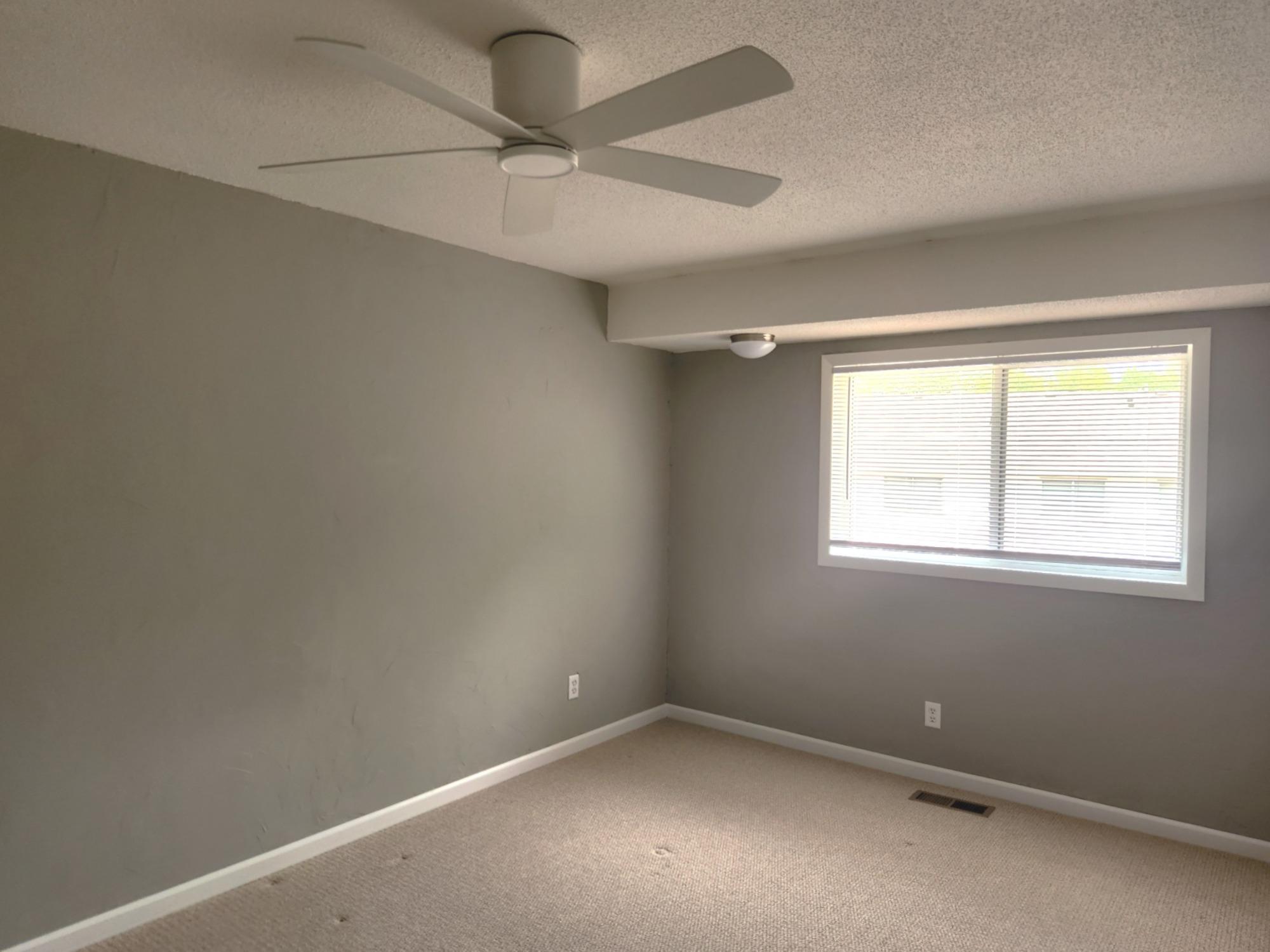 Bedroom 1B.jpg