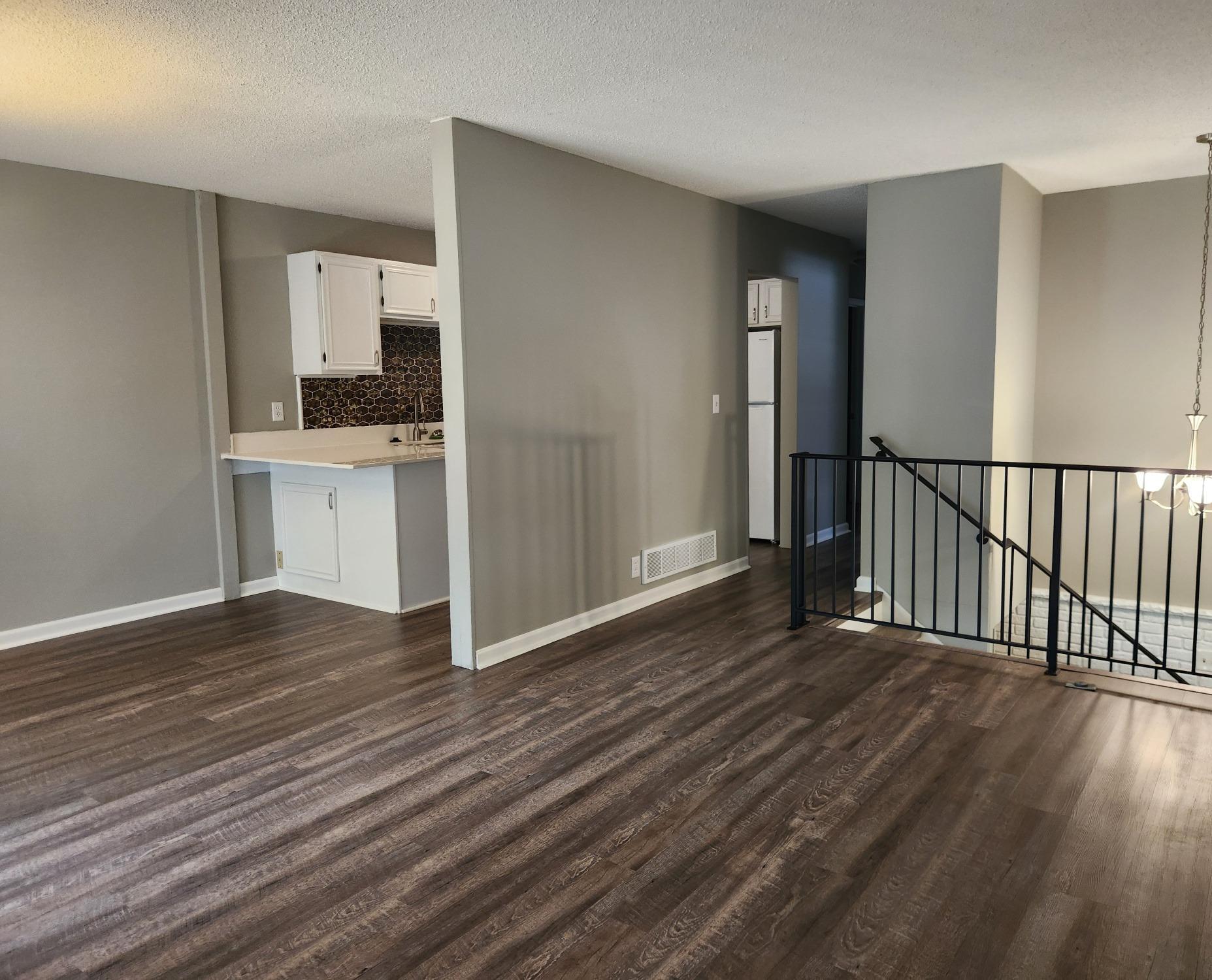 Living Room B.jpg