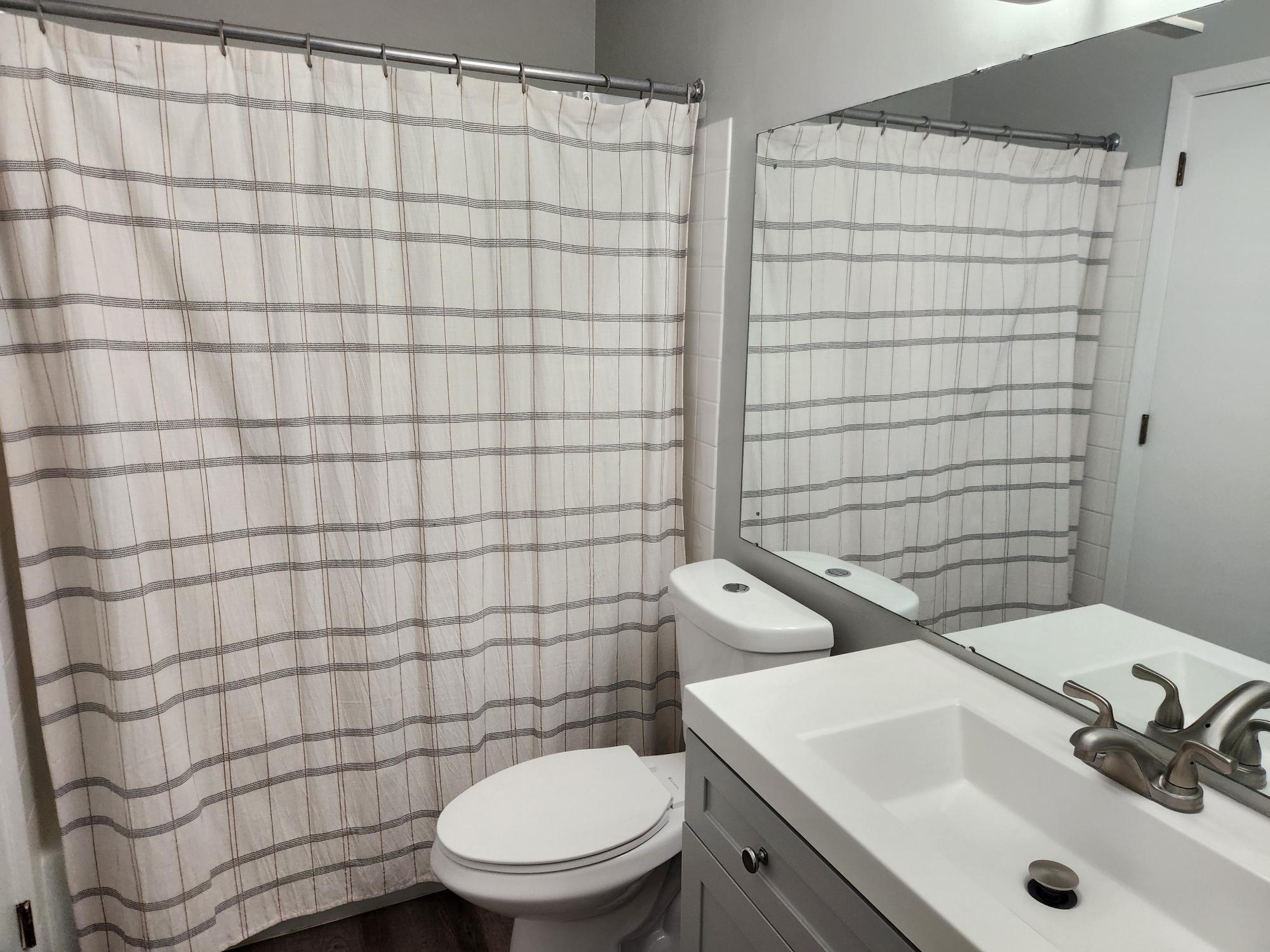 Upper Bathroom C.jpg