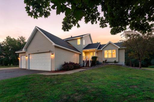 19543 Naples Street NE, Cedar, MN 55011
