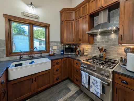 1216 Oak Drive, Montevideo, MN 56265