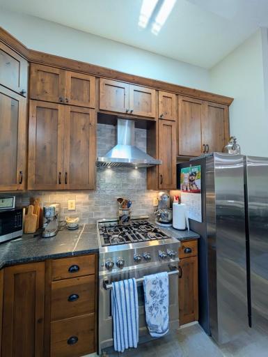 1216 Oak Drive, Montevideo, MN 56265