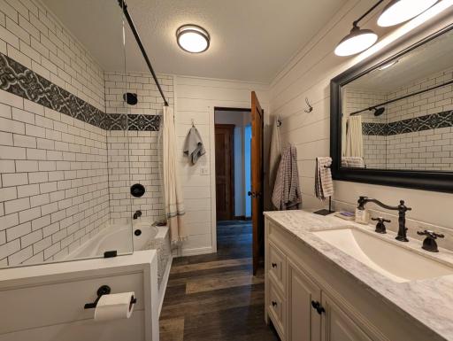 1216 Oak Drive, Montevideo, MN 56265