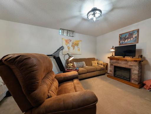 1216 Oak Drive, Montevideo, MN 56265