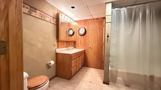 Spacious Bathroom
