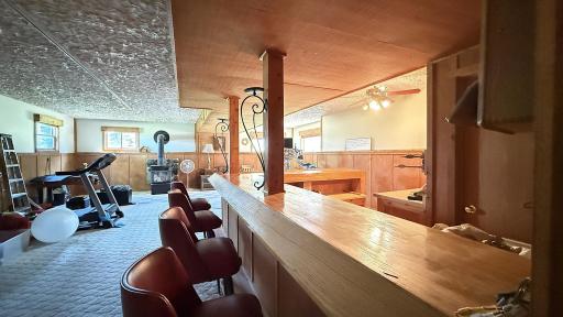 Custom Bar