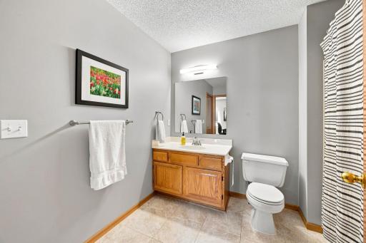 8473 Cortland Road, Eden Prairie, MN 55344