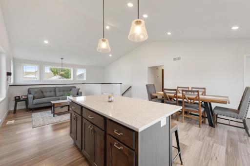 23 kitchen.jpg