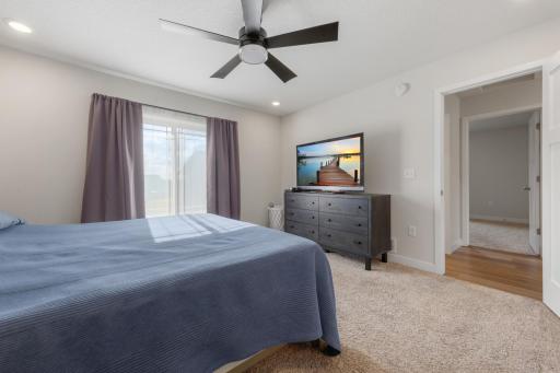 31 main bedroom.jpg