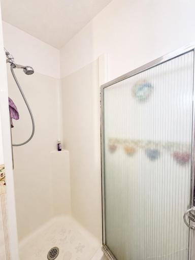 4.1 Pimary Bath.jpg