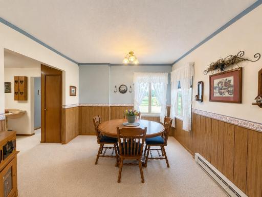 7 Dining Room.jpg