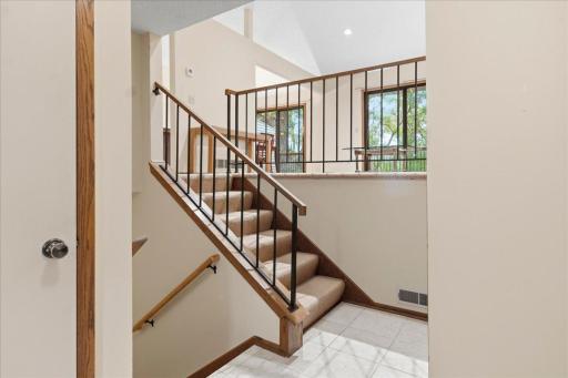 18321 Creeks Bend Drive, Minnetonka, MN 55345
