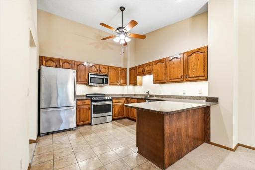 18321 Creeks Bend Drive, Minnetonka, MN 55345