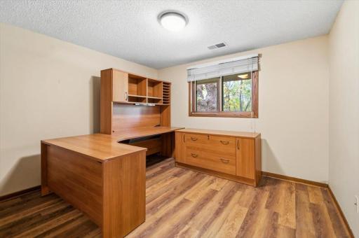 18321 Creeks Bend Drive, Minnetonka, MN 55345
