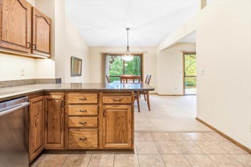 18321 Creeks Bend Drive, Minnetonka, MN 55345