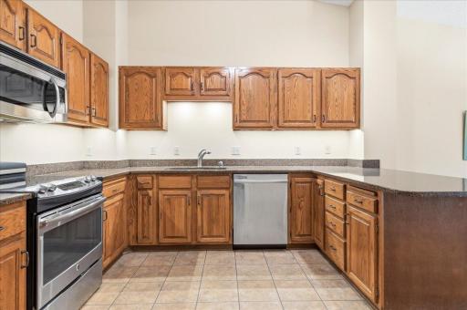 18321 Creeks Bend Drive, Minnetonka, MN 55345
