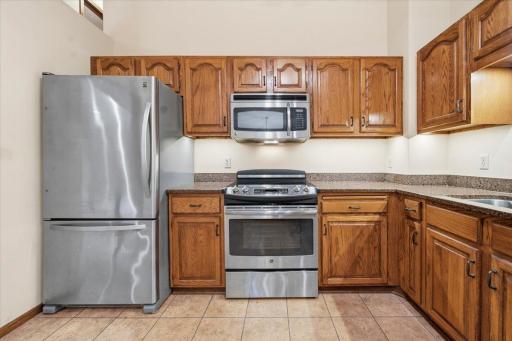 18321 Creeks Bend Drive, Minnetonka, MN 55345