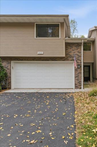 18321 Creeks Bend Drive, Minnetonka, MN 55345